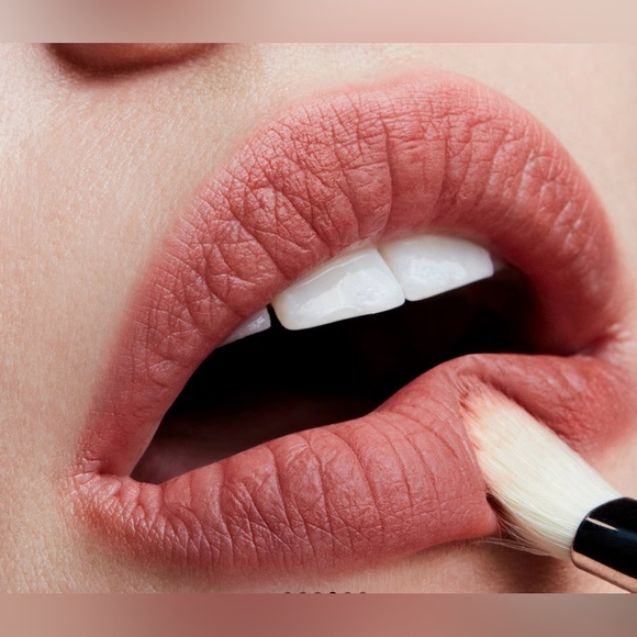 NWT Mac Cosmetics Lipstick -Sultry Move - Picture 2 of 9